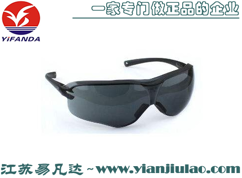 3M 10435中国款流线型防护眼镜(灰色镜片，防雾)