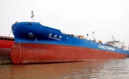 大连油运接收首艘5万吨油化两用船